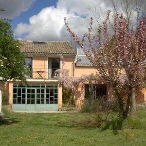 https://mas-du-petit-claux.fr-provencehotel.com
