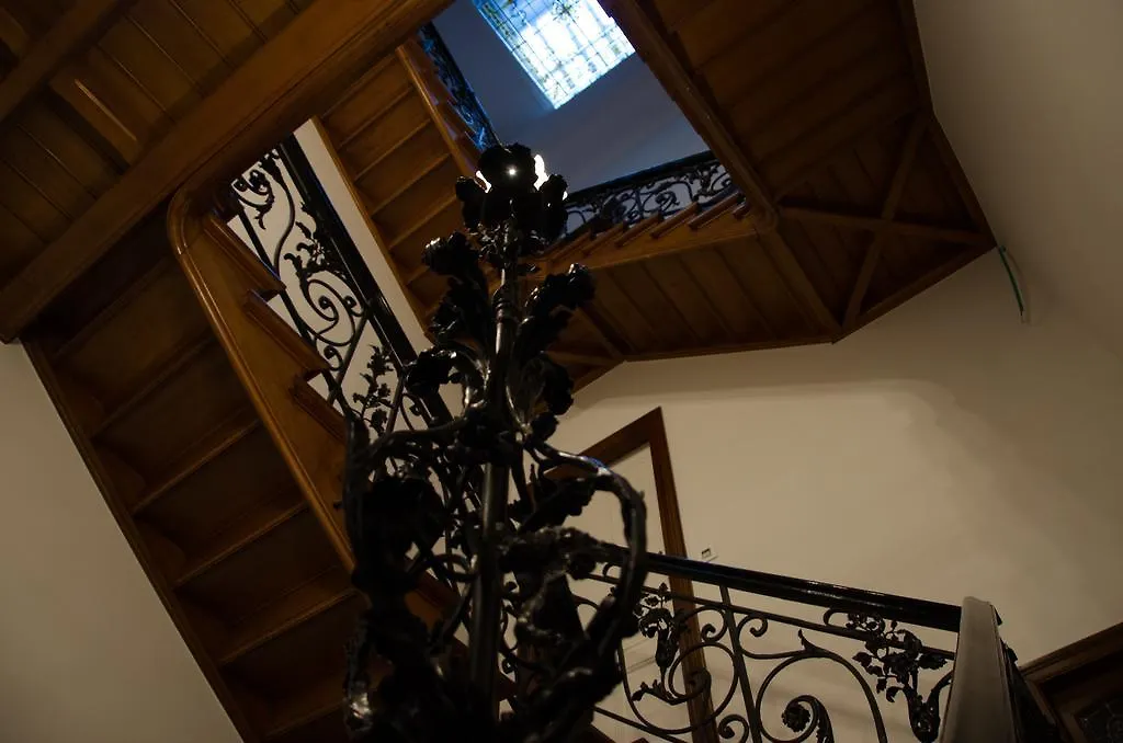 Albert Moliere Saint-Gilles Bed & Breakfast