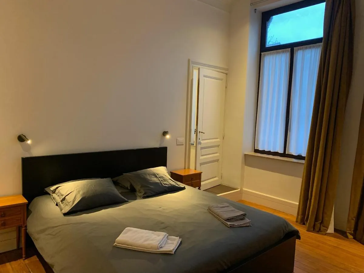 Bed & Breakfast Albert Molière Bruxelles